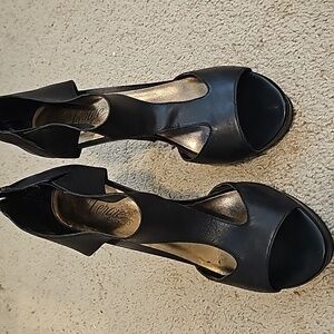 Sexy black Fergie heels size 11